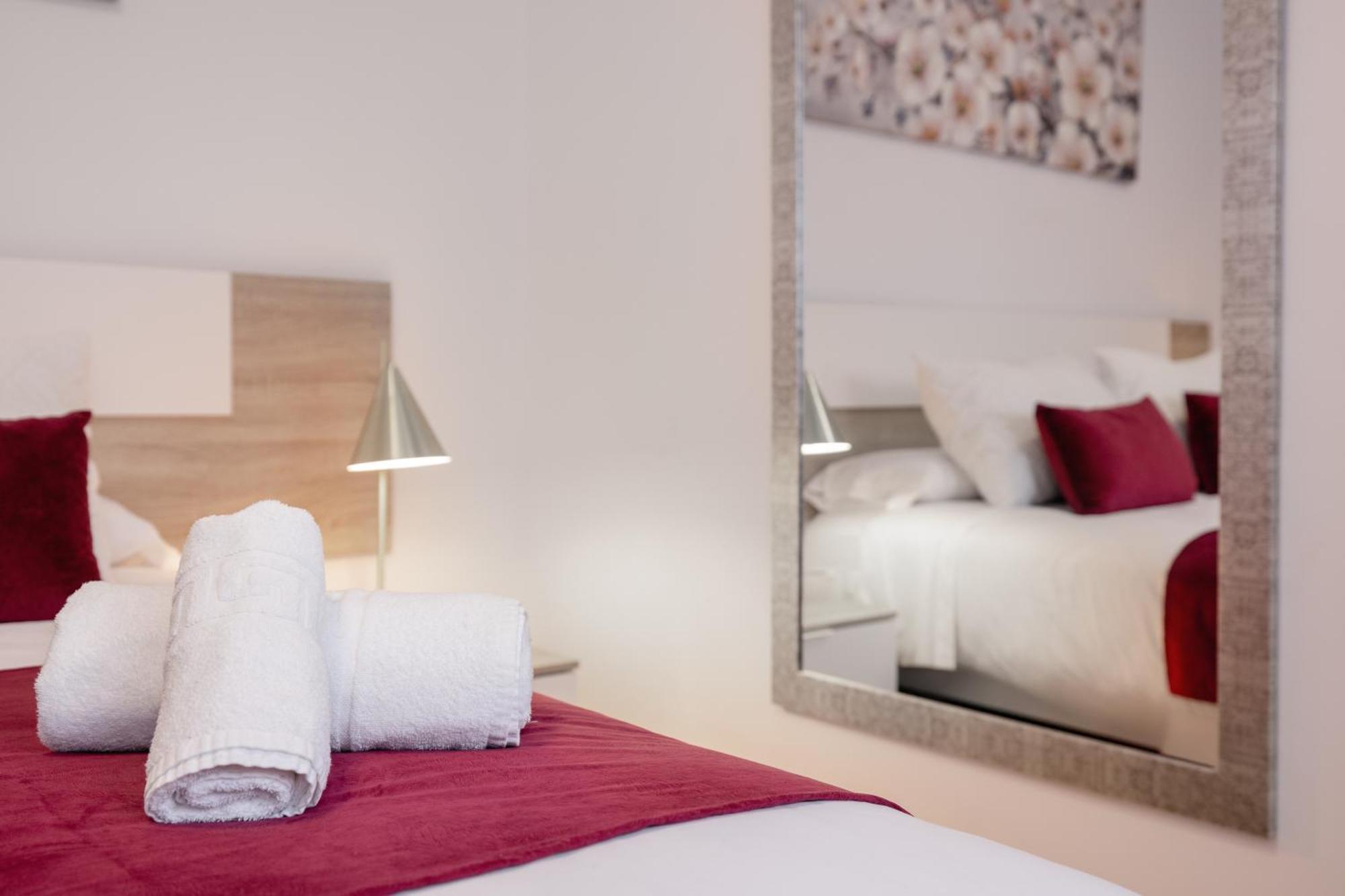Apartamentos Trianasol 세비야 외부 사진